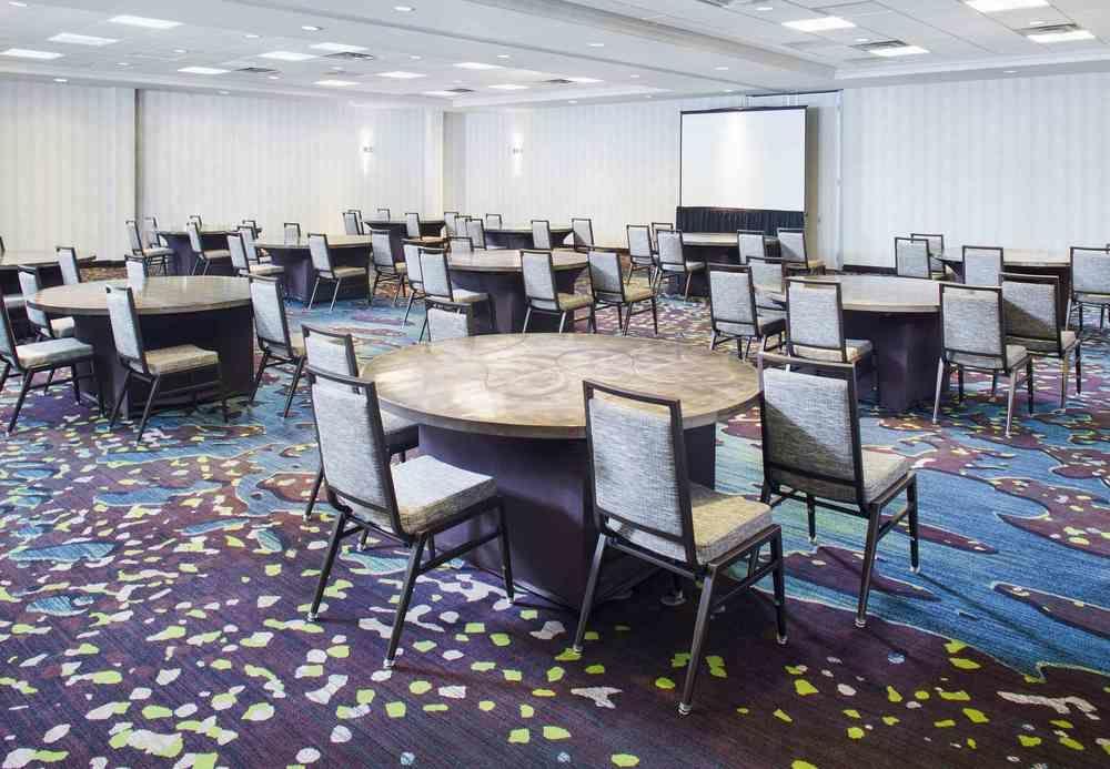 Dallas Marriott Suites Medical/Market Center Dış mekan fotoğraf