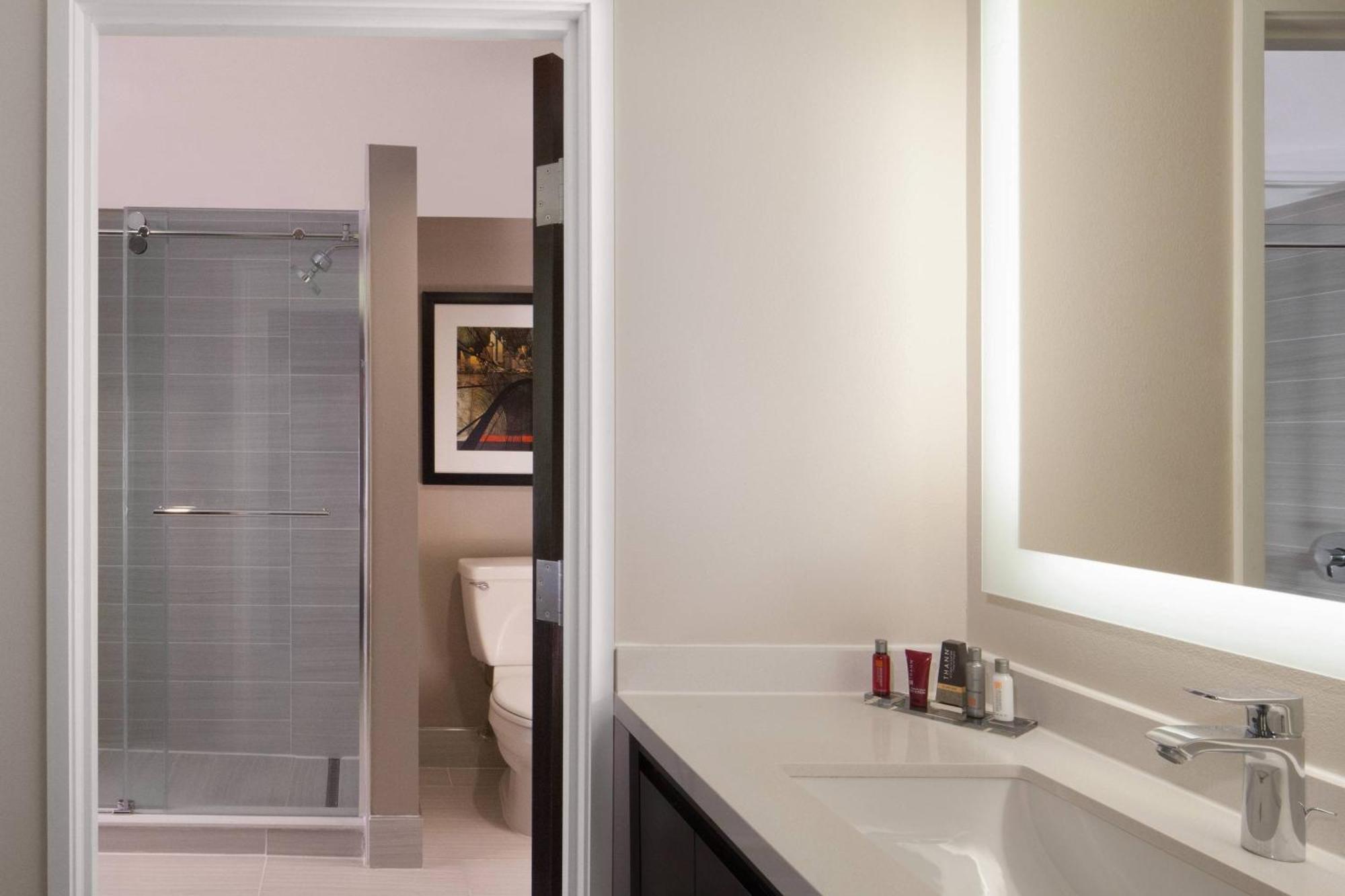 Dallas Marriott Suites Medical/Market Center Dış mekan fotoğraf