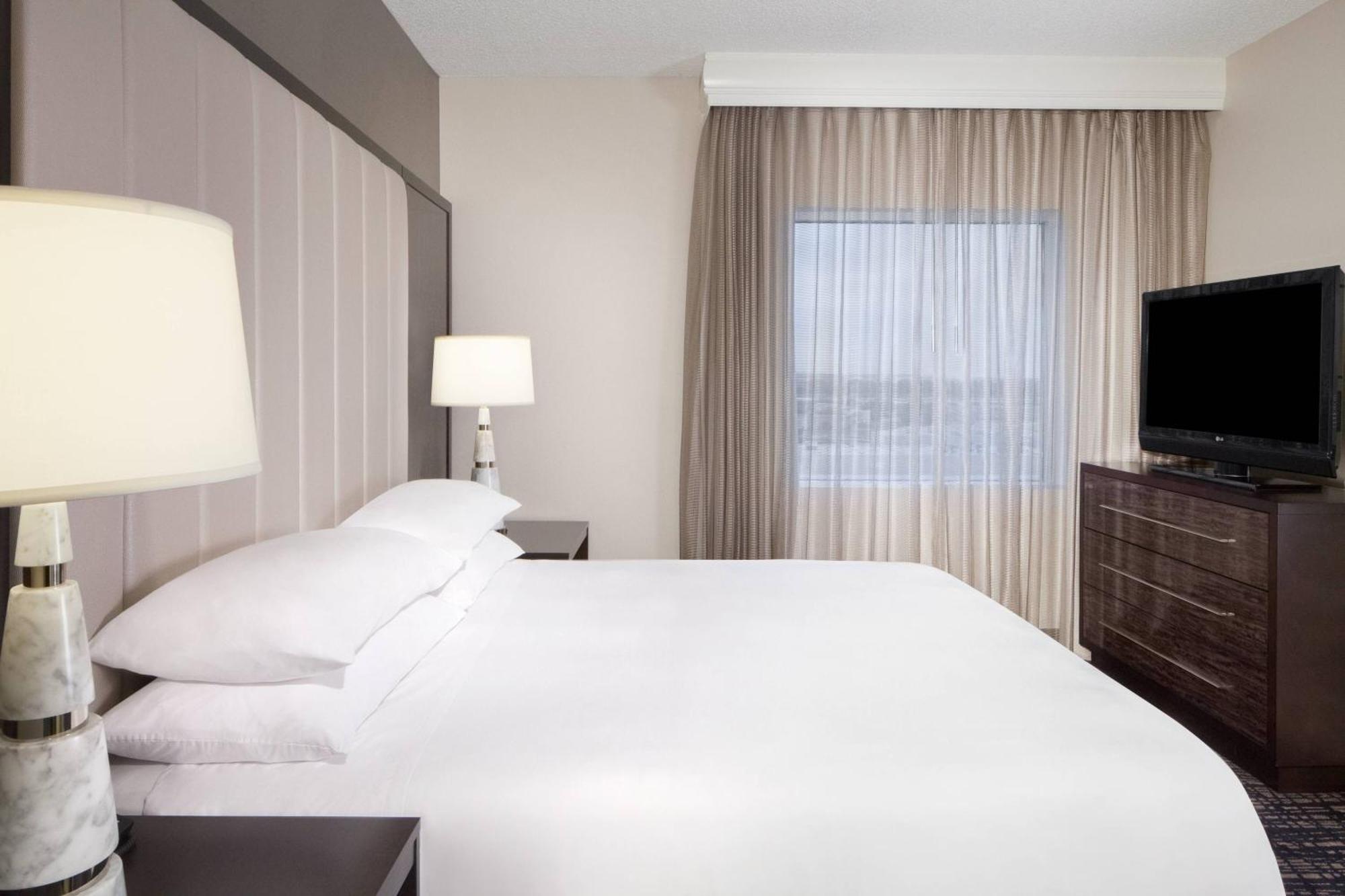 Dallas Marriott Suites Medical/Market Center Dış mekan fotoğraf