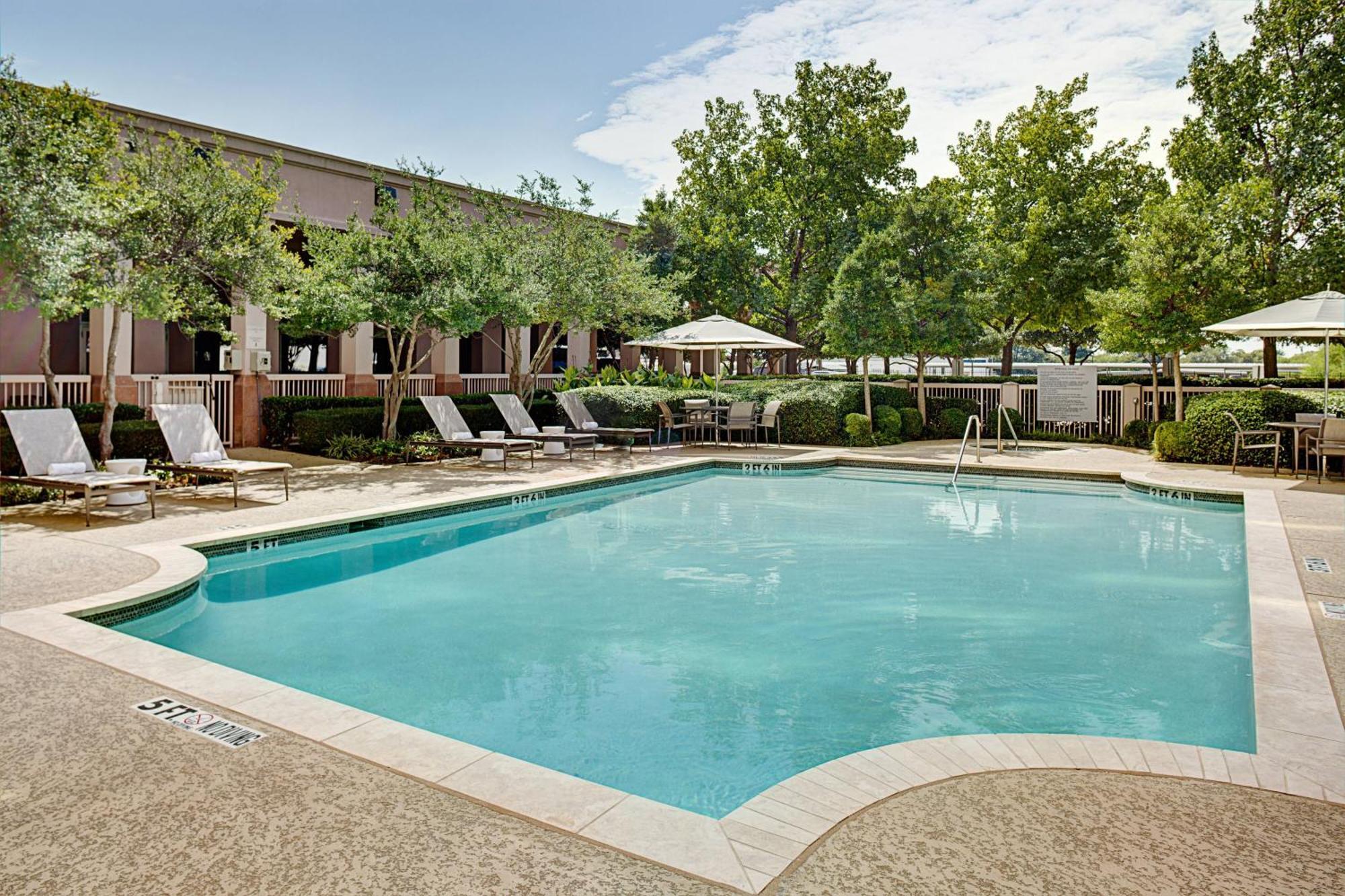 Dallas Marriott Suites Medical/Market Center Dış mekan fotoğraf